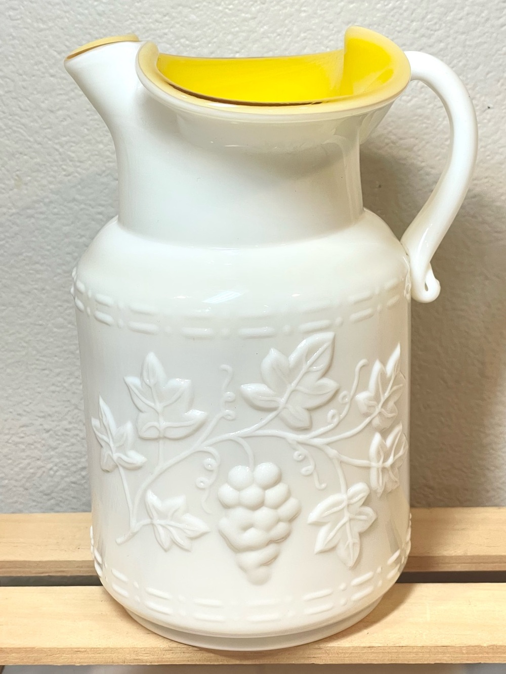 Kanawha Vintage White Milk Glass w Bright Yellow Interior Pitcher Vase | EUC